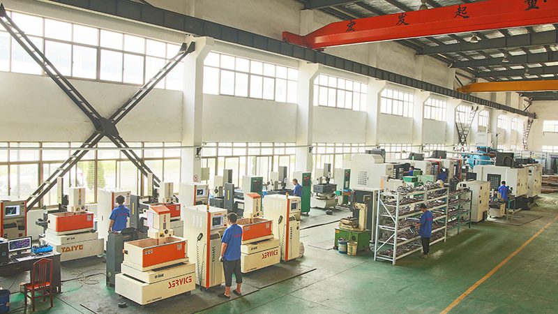 汽车内饰件模具定制：价格构成与影响因素解析