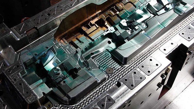 精密注塑模具制造流程解析：从设计到交付的全方位揭秘