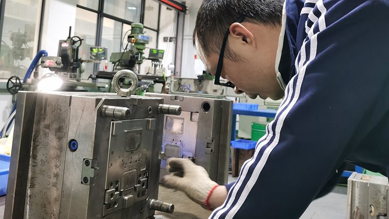 模具淬火处理：流程详解与关键注意事项