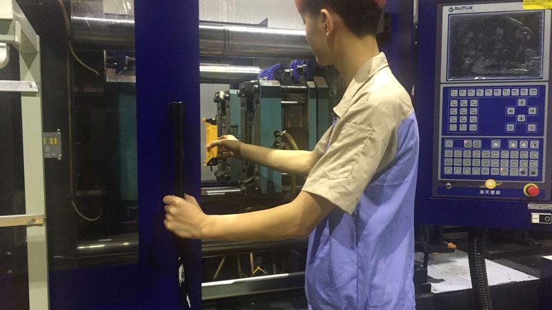 双色模具加盟代理，你准备好了吗？**